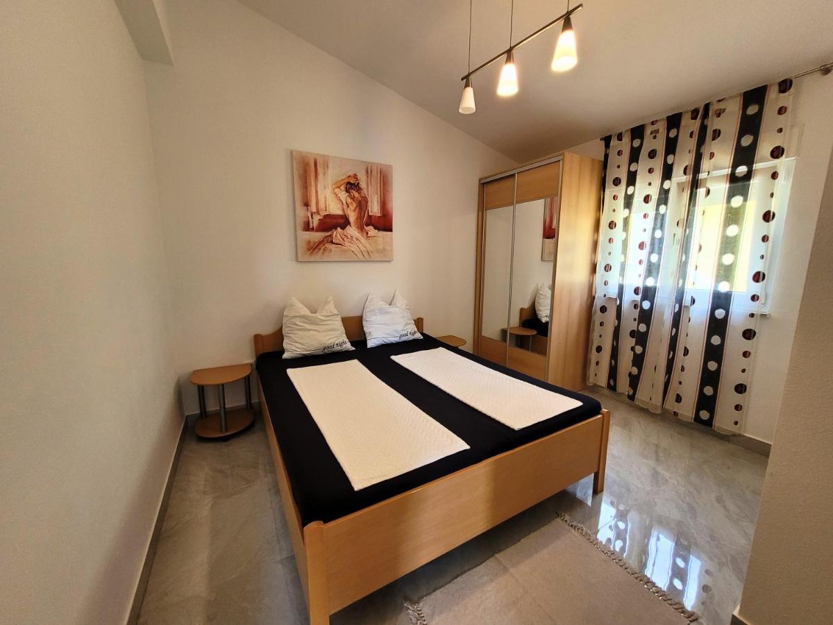 Apartment Jelena Vir Eksteriør bilde