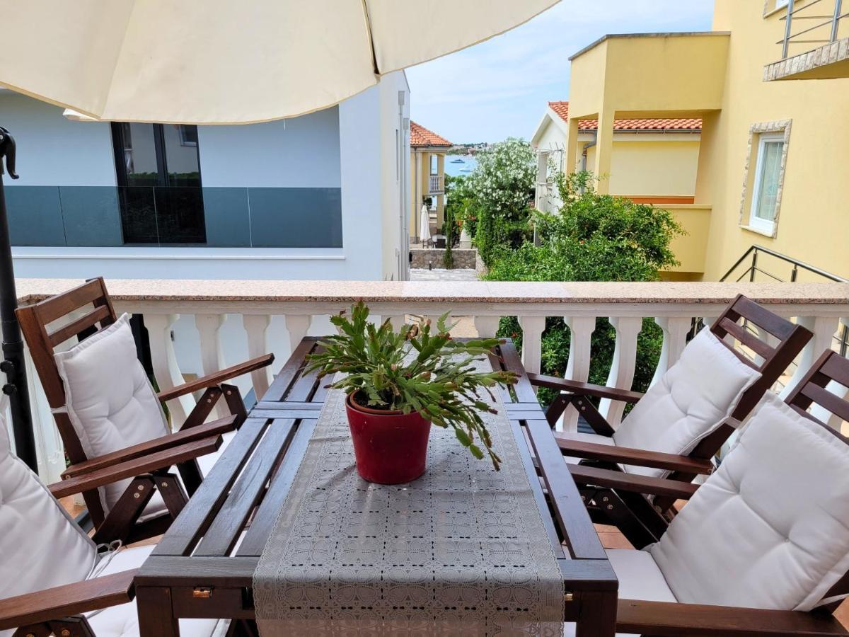 Apartment Jelena Vir Eksteriør bilde