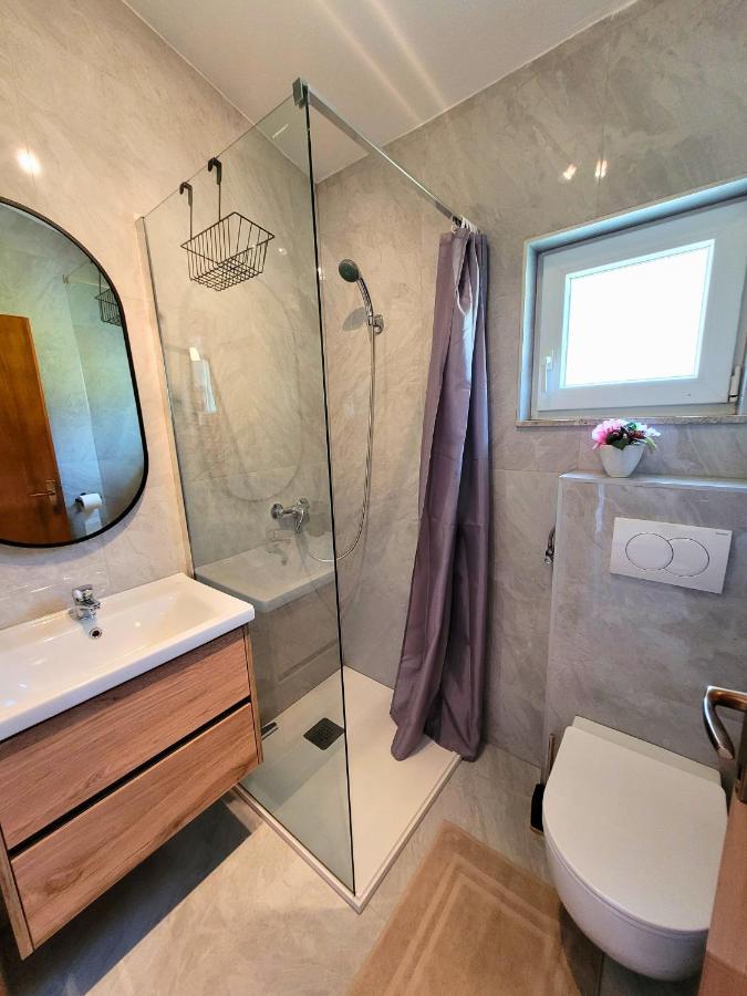 Apartment Jelena Vir Eksteriør bilde